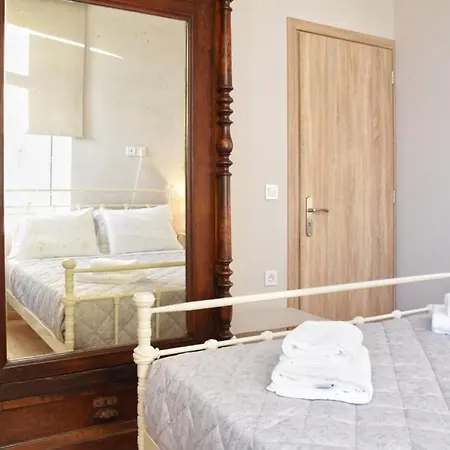 μika's Place 2 -